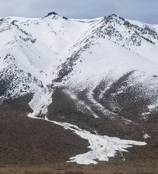 Eastern Sierra wet avalanche